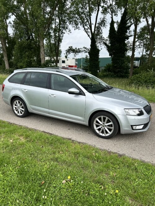 Skoda Octavia Combi 1.6 TDI Greentech Active - Afbeelding 2