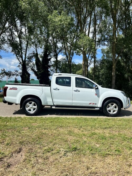 ISUZU D-MAX 2.5 Double Cab LSX - Afbeelding 2